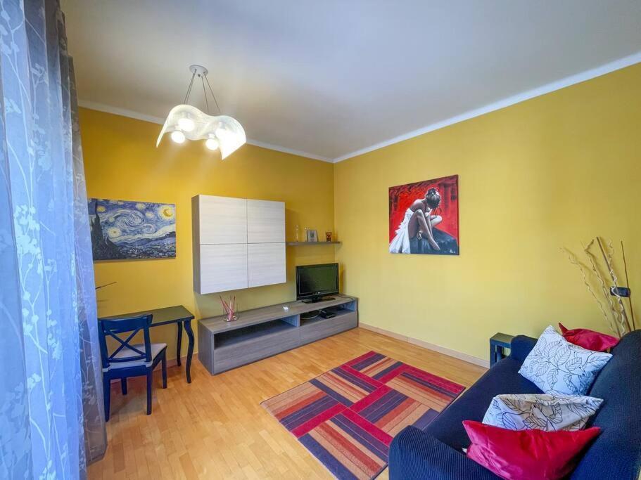 The Sun In Apartment Rom